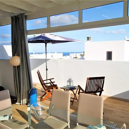 Casal Con Balcon La Vela