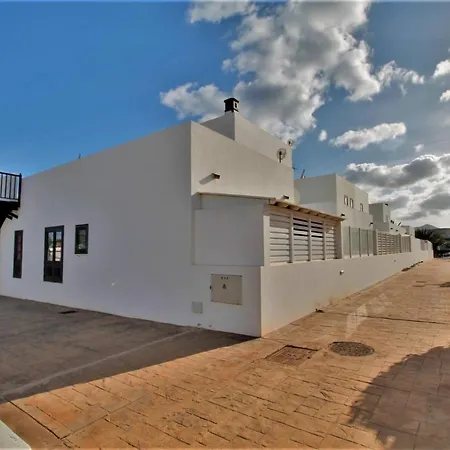Casal Con Balcon La Vela Holiday home