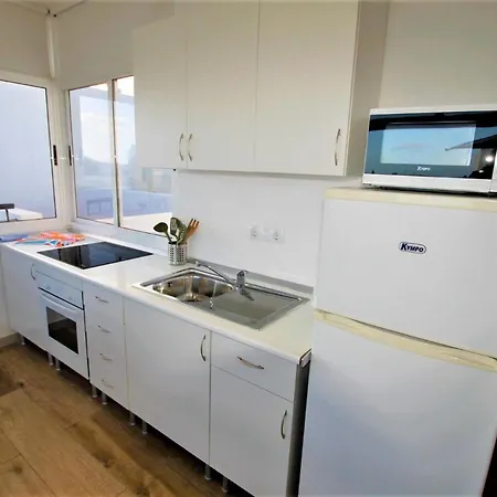 Casal Con Balcon La Vela Holiday home Puerto Calero