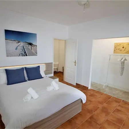 Casal Con Balcon La Vela Holiday home *